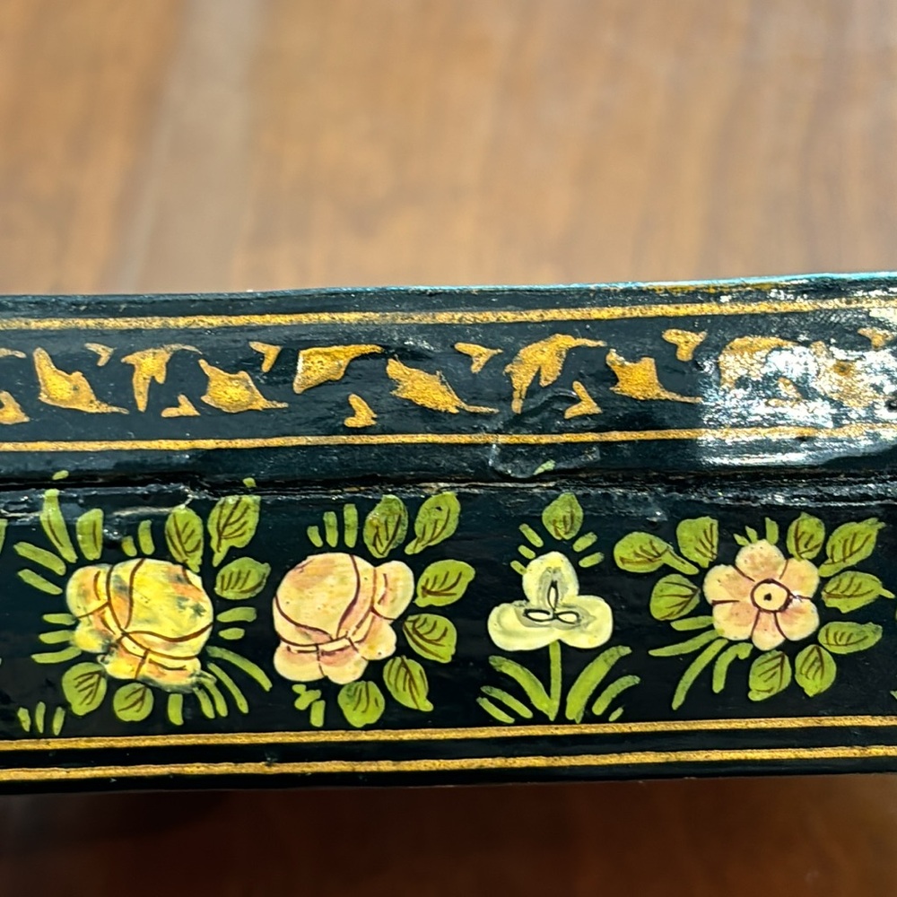 π΄ Vintage Middle Eastern Hand Painted Wooden Comb and Box - Picture 4 of 6